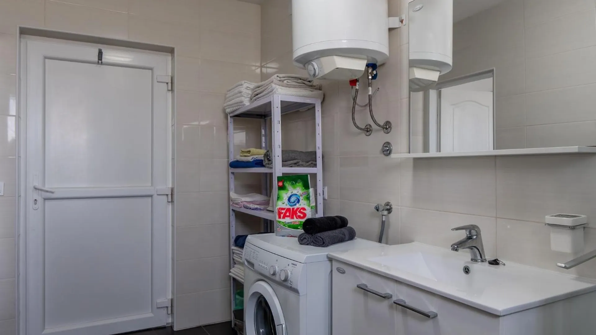 Apartment Simek Vir