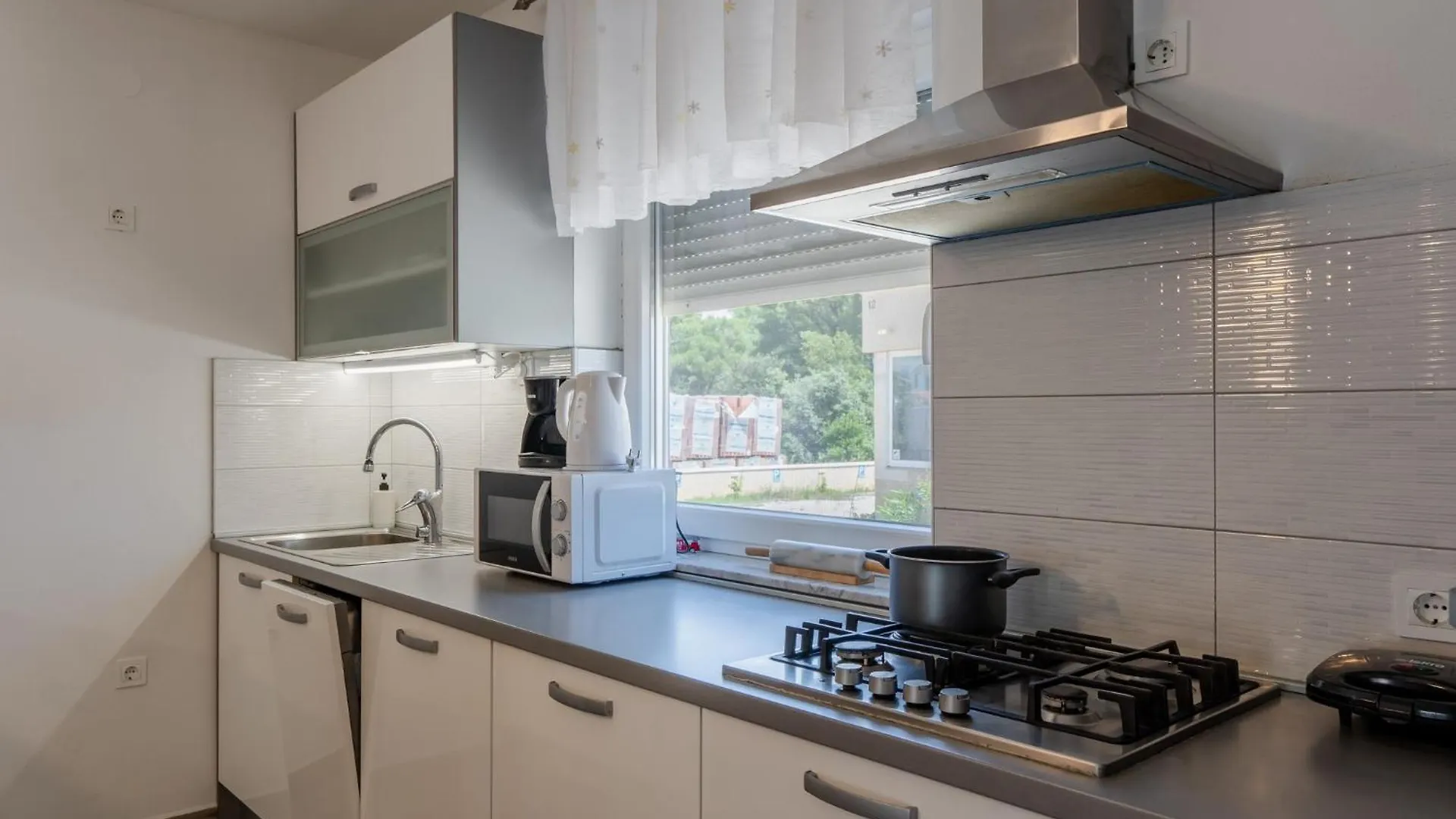 Apartment Simek Vir 0*,  Croatia